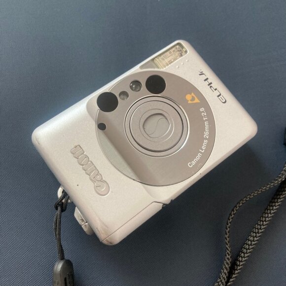 CANON Elph APS Film Camera / 26mm lens. Classic design with Case - Picture 2 of 6